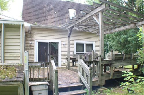 153 Riley Rd, Newburgh, NY 12553-7285