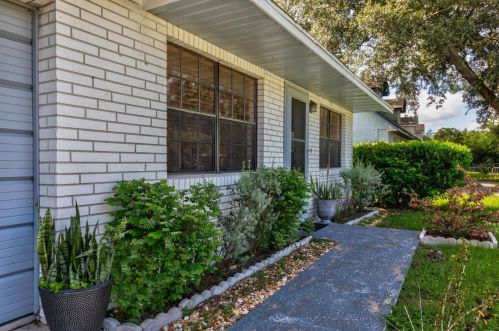 2617 El Portal Ave, Sanford, FL 32773-5327