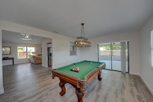 6568 Chugwater Cir, Port Saint Lucie FL  34983-2305 exterior