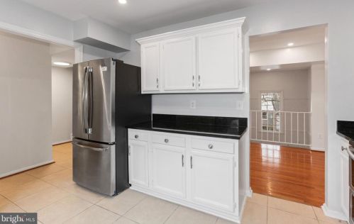 5509 Miles Ct, Springfield VA 22151-1714 exterior