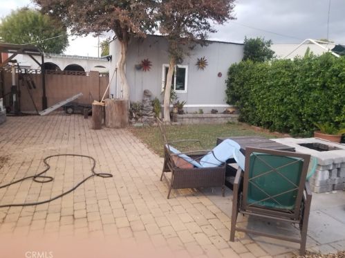 8154 Wakefield Ave, Van Nuys CA  91402-5329 exterior