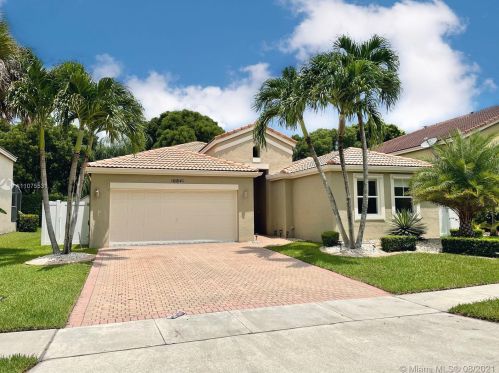 16841 49th Ct, Hollywood, FL 33027-4907