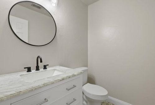 2132 Pembrooke Pl, Denton TX  76205-8208 exterior