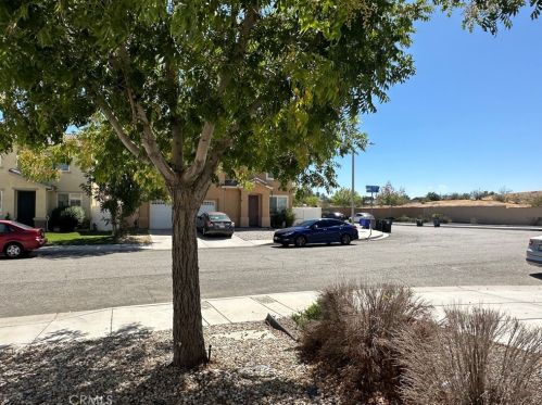 15574 Deep Canyon Ln, Victorville, CA 92394-2523