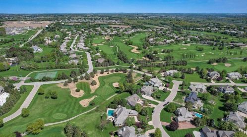 917 Evergreen Cir, Chenequa WI  53029-8636 exterior