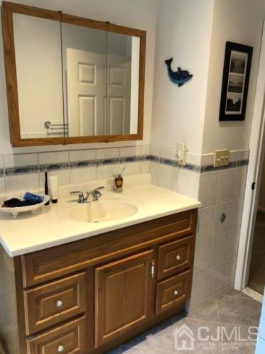 2012 Grant Ave, South Plainfield NJ  07080-2914 exterior