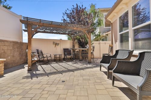 867 Coronado Cir, Santa Paula CA  93060-1666 exterior