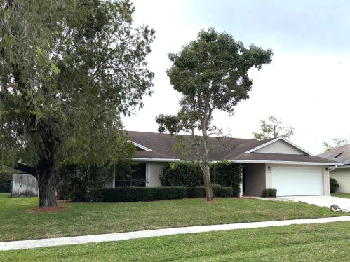 13733 Exotica Ln, West Palm Beach, FL 33414-8118