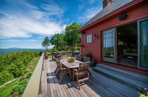 587 Craney Hill Rd, Henniker, NH 03242-4357