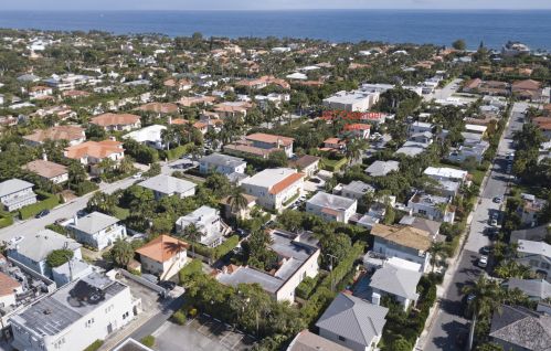 227 Oleander Ave, Palm Beach, FL 33480-3806