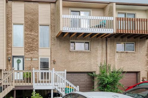 3135 Camberly Dr, Gibsonia PA  15044-8468 exterior