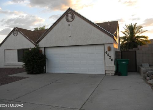 4520 Rock Wood Dr, Tucson, AZ 85741