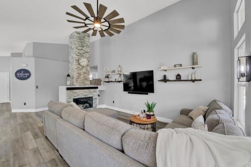 705 Wiegand Way, Liberty Farms CA  95620-4531 exterior