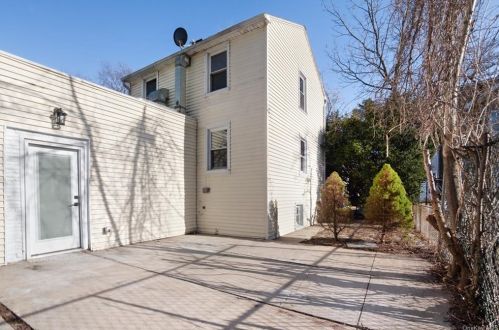 26 Park Pl, Rye Brook NY  10573-3527 exterior