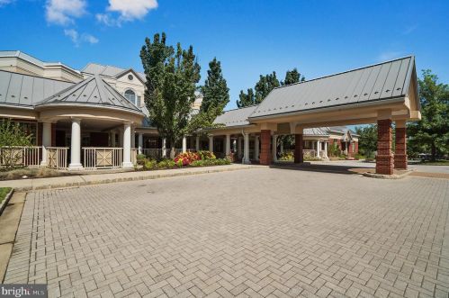 2033 Windrow Dr, Princeton NJ  08540-5023 exterior