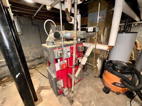 127 Fulton St, Woodbridge NJ  07095-2619 exterior