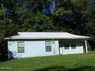 2923 Harley Dr, Marianna, FL 32448-2823