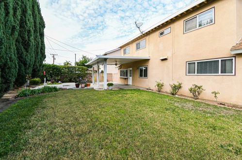 946 Mathewson Ave, Placentia CA  92870-2141 exterior