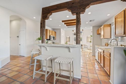 54450 Avenida Alvarado, La Quinta CA  92253-3690 exterior