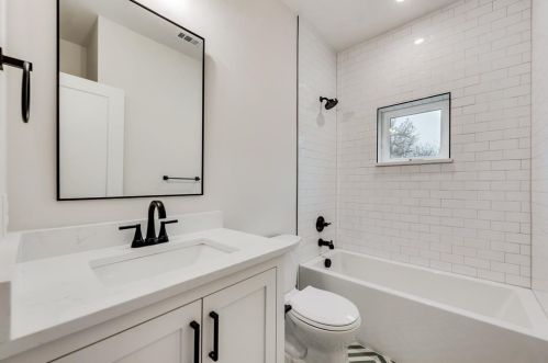 9003 Frst Hl Blvd, Dallas TX 75218-3633 exterior