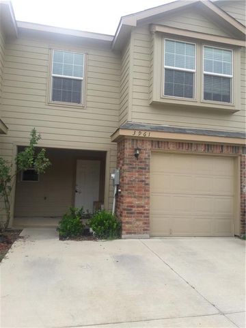 3961 Vista Mar Dr, Euless, TX 76040-3460