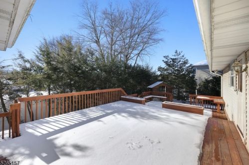 1 Prince Rd, Parsippany NJ  07054-4822 exterior