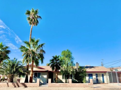 423 Patillo Dr, Bullhead City, AZ 86442-5367