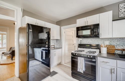 2316 Franklin St, Denver CO 80205-4510 exterior