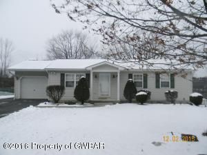 308 Meadowcrest Dr, Wilkes Barre, PA 18708-9481