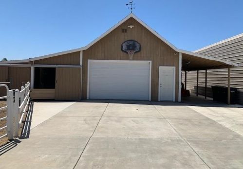 5425 Roselle Ave, Riverbank CA  95367 exterior