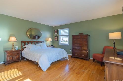 3 Harriman Ct, Garnerville NY  10923-1334 exterior