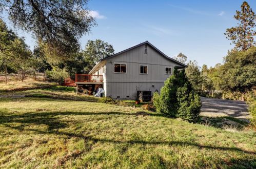 17155 Oscar Dr, Grass Valley CA  95949-7220 exterior