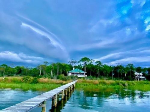 1305 Leisure Ln, Saint George Island, FL 32328-2316