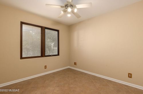 300 Hidden Quail Dr, Tucson AZ  85704-6940 exterior