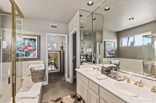 187 Kavenish Dr, Rancho Mirage CA  92270-3244 exterior