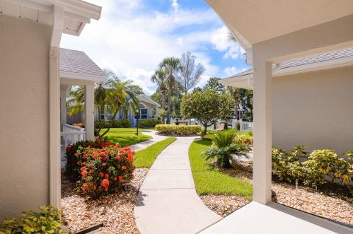 1159 Lombardy Dr, Fort Pierce, FL 34986-2178