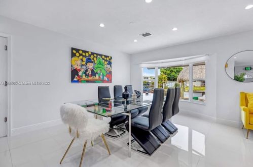 934 Nautilus Isle, Dania Beach FL  33004-2356 exterior