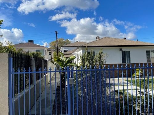 5945 Willowcrest Ave, North Hollywood, CA 91601-1526