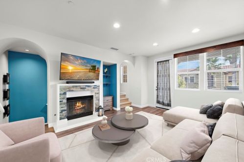 635 Kroeger St, Anaheim, CA 92805-4763