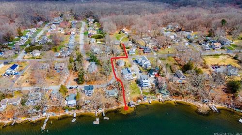 1 Birchwood Ln, Waterford, CT 06385-1401