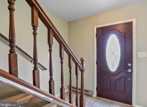 719 Tower Dr, Upton, PA 17225-9589