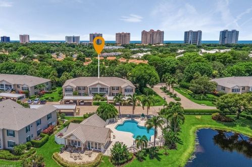 829 Tanbark Dr, Naples FL  34108-8590 exterior