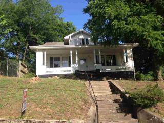 231 Woodlawn Ave, Newport, TN 37821-3008