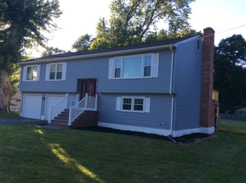 714 Park Ave, Windsor, CT 06095-3229