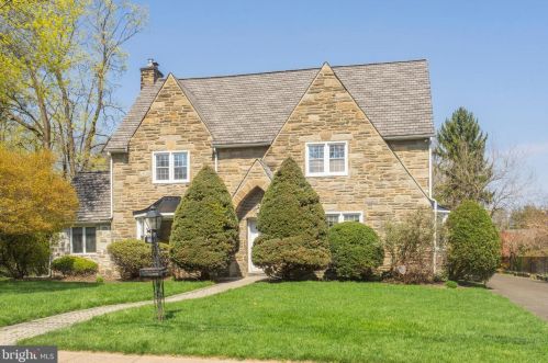 215 Marvin Rd, Melrose Park, PA 19027-2145