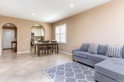 98 Talisman, Irvine CA  92620-3843 exterior