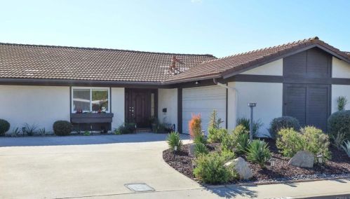 16670 Bernardo Oaks Dr, San Diego CA  92128-2837 exterior