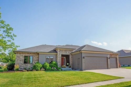3615 36th St, Columbus, NE 68601-1611