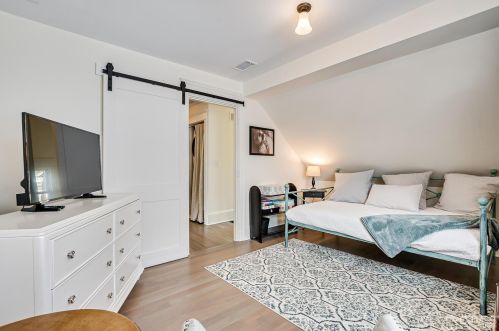 24 William St, Metuchen NJ  08840-1822 exterior