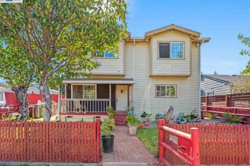 8089 Fontaine St, Oakland, CA 94605-3638